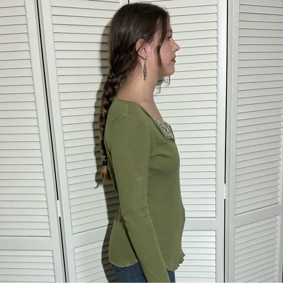 Women’s Top - Olive Green V-Neck with Sequins by For Joseph Fortune - Size M - Picture 3 of 16